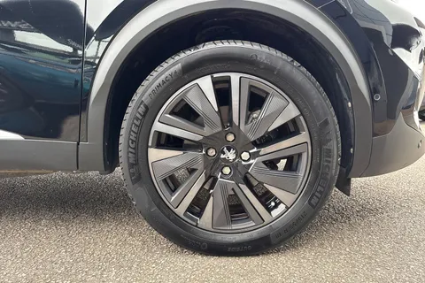AK71RJX PEUGEOT e-2008 50kWh GT Premium Auto 5dr Thumbnail #11