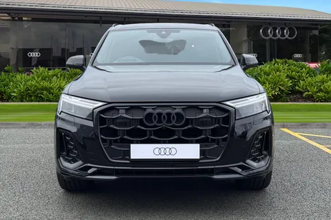 Audi SQ7 4.0 TFSI V8 Black Edition Tiptronic quattro Euro 6 (s/s) 5dr Thumbnail #6