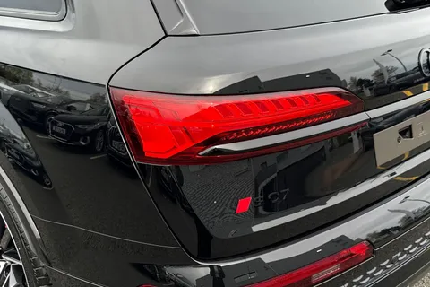 Audi SQ7 4.0 TFSI V8 Black Edition Tiptronic quattro Euro 6 (s/s) 5dr Thumbnail #8