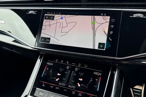 Audi SQ7 4.0 TFSI V8 Black Edition Tiptronic quattro Euro 6 (s/s) 5dr Thumbnail #17