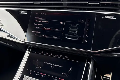 Audi SQ7 4.0 TFSI V8 Black Edition Tiptronic quattro Euro 6 (s/s) 5dr Thumbnail #33