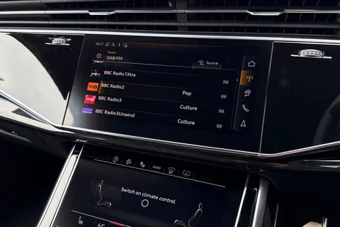 Audi SQ7 4.0 TFSI V8 Black Edition Tiptronic quattro Euro 6 (s/s) 5dr Thumbnail #36