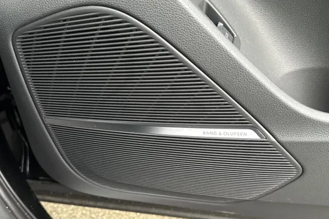 Audi SQ7 4.0 TFSI V8 Black Edition Tiptronic quattro Euro 6 (s/s) 5dr Thumbnail #40