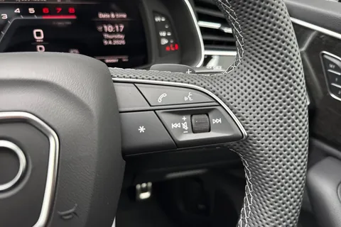 Audi SQ7 4.0 TFSI V8 Black Edition Tiptronic quattro Euro 6 (s/s) 5dr Thumbnail #52