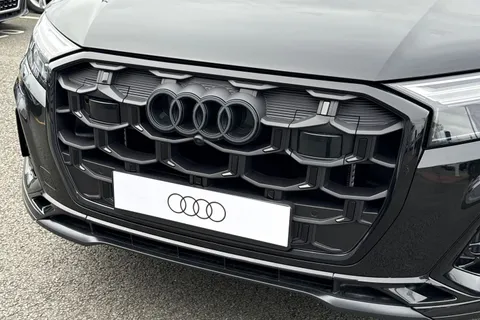 Audi SQ7 4.0 TFSI V8 Black Edition Tiptronic quattro Euro 6 (s/s) 5dr Thumbnail #61