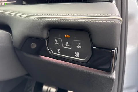 KP75FUU Volkswagen Id.7 210kW Match Pro Plus 77kWh⭐Exterior Pack Plus with Sunroof, 20' Montreal Al Thumbnail #41