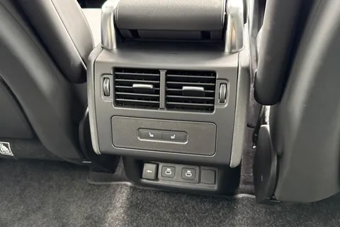 DV75XLG Land Rover Discovery 3.0 D350 Dynamic HSE 5dr Thumbnail #19