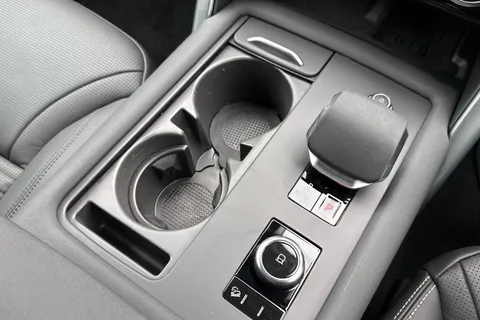 DV75XLG Land Rover Discovery 3.0 D350 Dynamic HSE 5dr Thumbnail #38