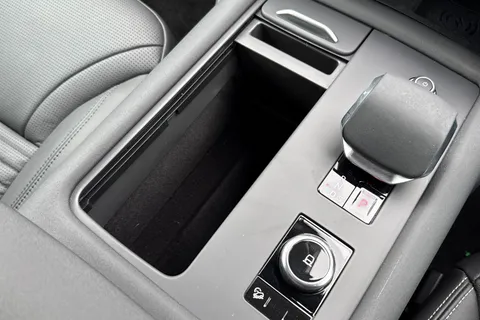 DV75XLG Land Rover Discovery 3.0 D350 Dynamic HSE 5dr Thumbnail #39