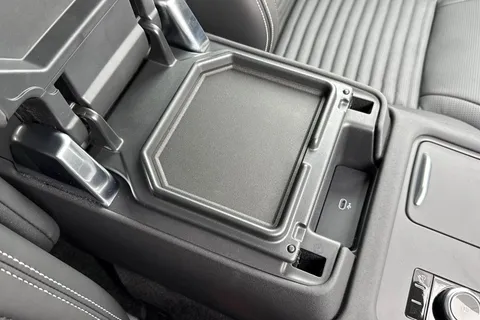 DV75XLG Land Rover Discovery 3.0 D350 Dynamic HSE 5dr Thumbnail #41