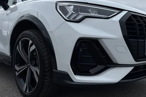 PN75GWV Audi Q3 Black Edition 35 TFSI  150 PS S tronic Thumbnail #10