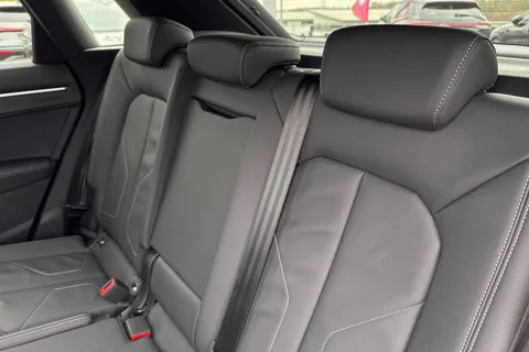 PN75GWV Audi Q3 Black Edition 35 TFSI  150 PS S tronic Thumbnail #20
