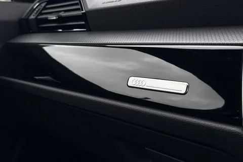 PN75GWV Audi Q3 Black Edition 35 TFSI  150 PS S tronic Thumbnail #33