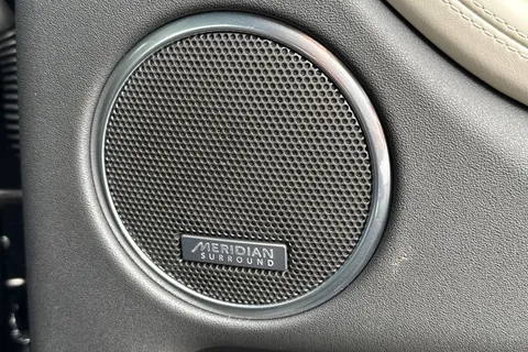 DN75WBG Land Rover Discovery Sport 2.0 D200 Metropolitan 5dr Thumbnail #25