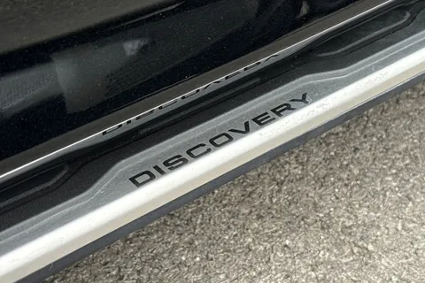 DN75WBG Land Rover Discovery Sport 2.0 D200 Metropolitan 5dr Thumbnail #29