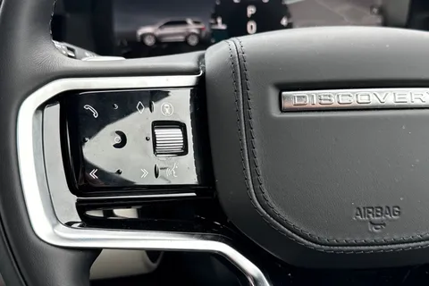 DN75WBG Land Rover Discovery Sport 2.0 D200 Metropolitan 5dr Thumbnail #30