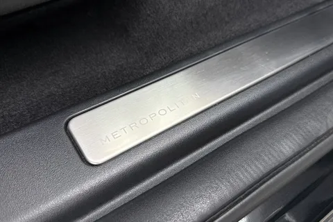 DN75WBG Land Rover Discovery Sport 2.0 D200 Metropolitan 5dr Thumbnail #41