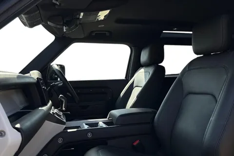 3 of 51 for Land Rover Defender 90 3.0 D250 MHEV X-Dynamic SE SUV 3dr Diesel Auto 4WD Euro 6 (s/s) (250 ps)