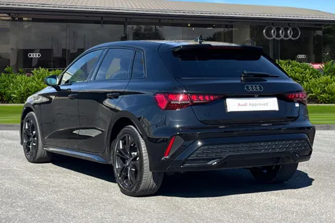 LS75MWN Audi A3 Sportback Black Edition TFSI e  204 PS S tronic Thumbnail #3