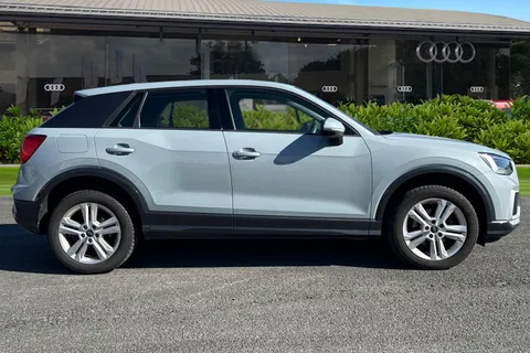 PJ24NJF Audi Q2 Sport 30 TFSI  116 PS 6-speed Thumbnail #4