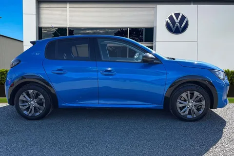 3 of 53 for PEUGEOT e-208 50kWh Allure Premium Auto 5dr