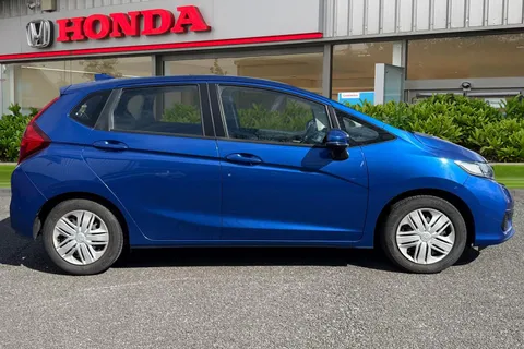 3 of 42 for Honda Jazz 1.3 i-VTEC S Euro 6 (s/s) 5dr