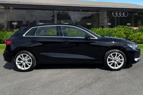  Audi A3 1.5 TFSI Sport Sportback Euro 6 (s/s) 5dr Thumbnail #4