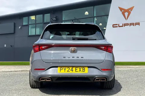 PY24EXB CUPRA Leon 1.4 eHybrid 12.8kWh VZ2 Design Edition DSG Euro 6 (s/s) 5dr Thumbnail #5