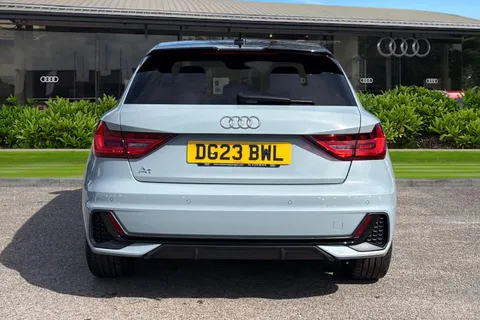 DG23BWL Audi A1 Black Edition 25 TFSI  95 PS 5-speed Thumbnail #5