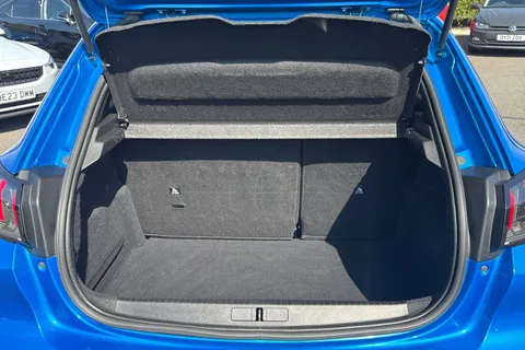 7 of 65 for PEUGEOT 208 1.2 PureTech Allure Euro 6 (s/s) 5dr