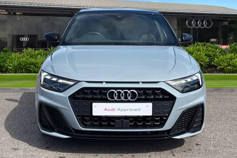 DG23BWL Audi A1 Black Edition 25 TFSI  95 PS 5-speed Thumbnail #6