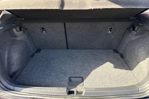 7 of 44 for Volkswagen Polo MK6 Hatchback 5Dr 1.0 65PS SE | Car-Net | App-Connect