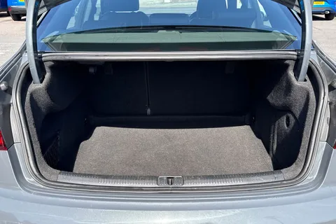 7 of 58 for Audi A3 1.5 TFSI CoD S line S Tronic Euro 6 (s/s) 4dr