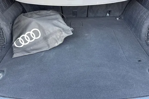 MH73UHU Audi Q5 Black Edition 50 TFSI e quattro 299 PS S tronic Thumbnail #8