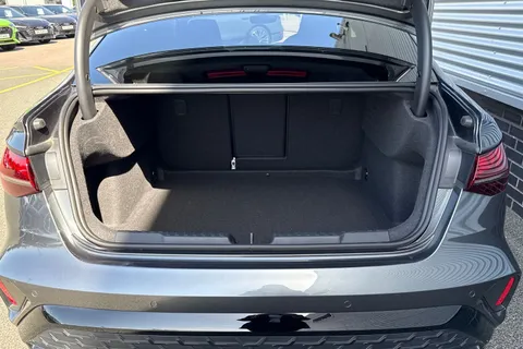 DX25ULV Audi A3 Black Edition 35 TFSI  150 PS 6-speed Thumbnail #7