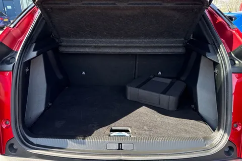 LB24SVW PEUGEOT e-2008 50kWh GT Auto 5dr (7kW Charger) Thumbnail #7