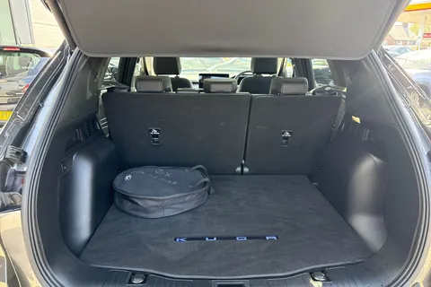 EO25RNA Ford Kuga 2.5 Duratec 14.4kWh Active CVT Euro 6 (s/s) 5dr Thumbnail #8