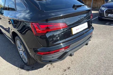 MH73UHU Audi Q5 Black Edition 50 TFSI e quattro 299 PS S tronic Thumbnail #9
