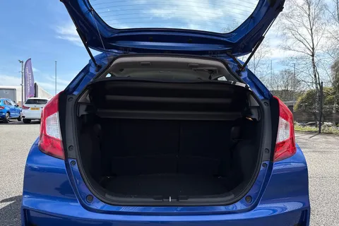 9 of 42 for Honda Jazz 1.3 i-VTEC S Euro 6 (s/s) 5dr