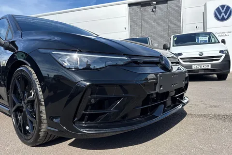 Volkswagen Golf 2.0 TSI R Black Edition DSG 4Motion Euro 6 (s/s) 5dr Thumbnail #9