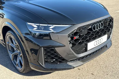  Audi RS Q8 4.0 TFSI V8 Performance Carbon Vorsprung Tiptronic quattro Euro 6 (s/s) 5dr Thumbnail #9
