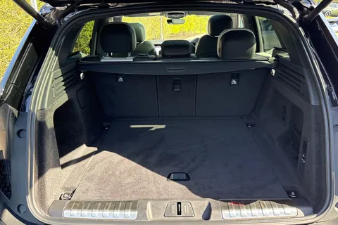 DF74LKU Land Rover Range Rover Sport 3.0 D250 Edition 5dr Thumbnail #12