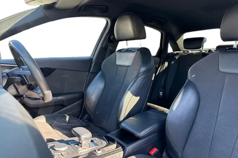 11 of 47 for Audi A4 2.0 TFSI 35 Black Edition S Tronic Euro 6 (s/s) 4dr