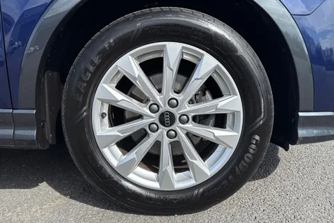 PN72LHA Audi Q3 Sport 35 TDI  150 PS S tronic Thumbnail #11