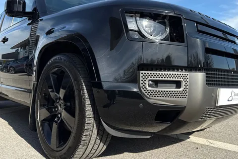 MA24THG Land Rover Defender 110 3.0 D250 MHEV X-Dynamic HSE Auto 4WD Euro 6 (s/s) 5dr Thumbnail #10