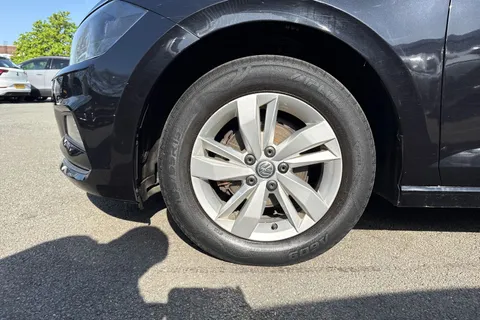 10 of 44 for Volkswagen Polo MK6 Hatchback 5Dr 1.0 65PS SE | Car-Net | App-Connect