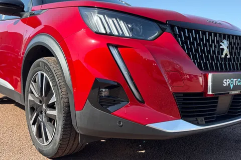 MF21KDN PEUGEOT 2008 1.2 PureTech GT Premium EAT Euro 6 (s/s) 5dr Thumbnail #9