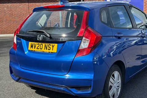 10 of 42 for Honda Jazz 1.3 i-VTEC S Euro 6 (s/s) 5dr