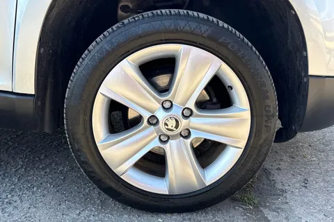 11 of 41 for Škoda Yeti 2.0 TDI SE Plus Euro 5 5dr