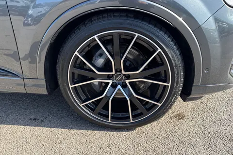 Audi Q7 3.0 TDI V6 Black Edition Tiptronic quattro Euro 6 (s/s) 5dr Thumbnail #10